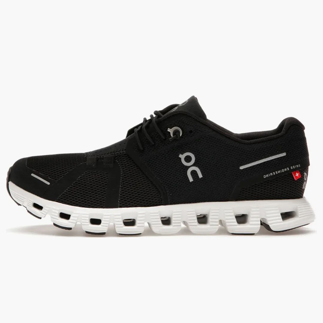On Running Cloud 5 Black White (women's)