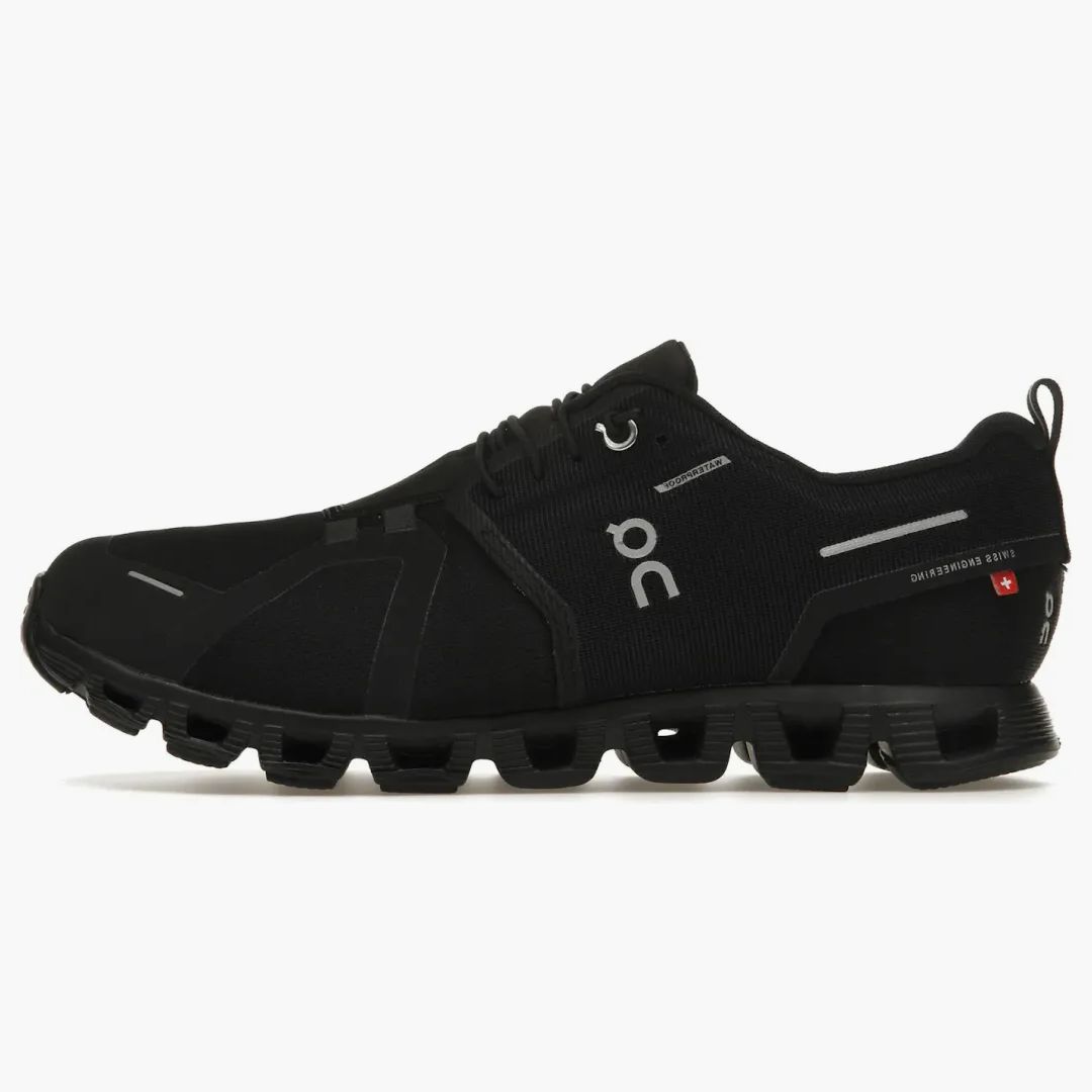 On Running Cloud 5 Waterproof All Black